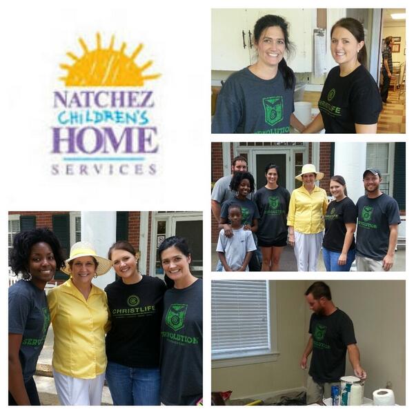 CL_Servolution's tweet image. @CL_Servolution @mychristlife @ChristLifeRiver Painting, cleaning, planting, moving furniture and more! Fun day!