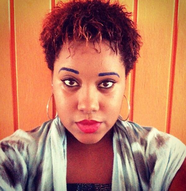 MuvaSavage's tweet image. Eyebrows beat bad #makeupbymoi #eyebrows #blue #quirky