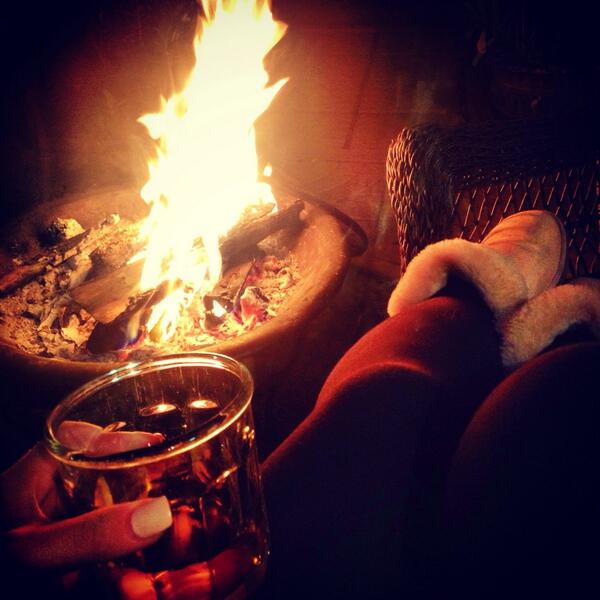 aschuchy's tweet image. More whiskey by the fire. #FavePlace #BiffTime #WhiteGirlShoes #HateOnItttt