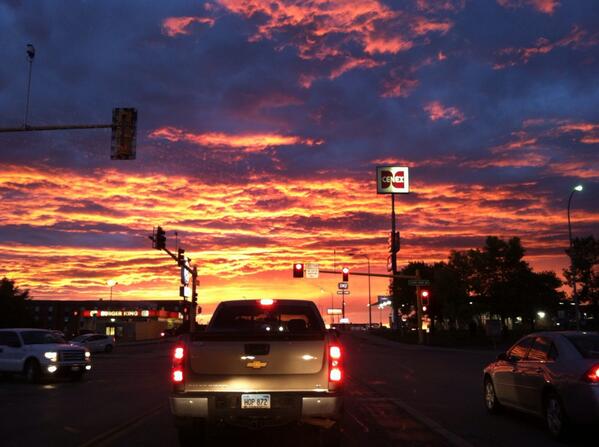 CBeyettPhoto's tweet photo. Sunset in Dickinson, ND #sunset #iphone4 #photography http://t.co/hnDGQdT8Br