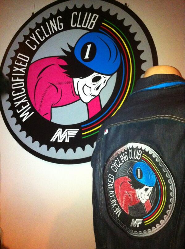 Ay Nanita !! #levisjourney #mexicofixed #makeourmark #commuter @levismx