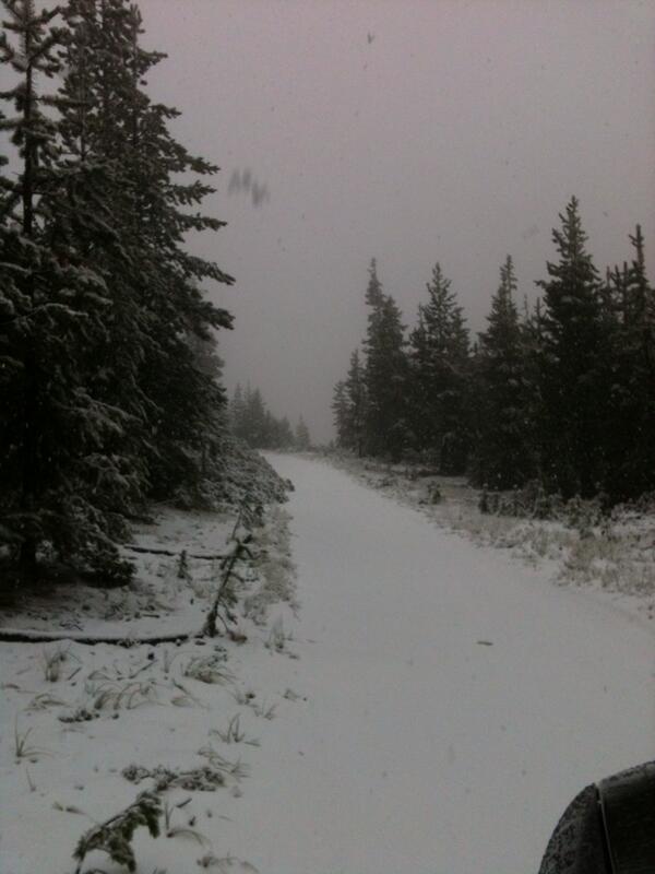 ZachsORoutdoors's tweet photo. And we have snow. Wow “@Hammer705: @ZachsORoutdoors here is #Hoodoo #BigLake area this morning http://t.co/R9pJPbnFHL”