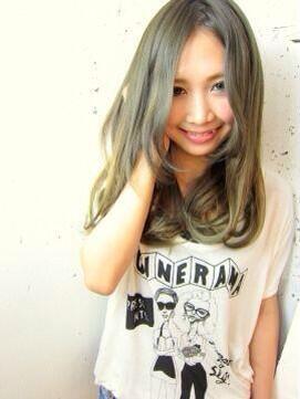 ヘアーメイク V Twitter 外国人風ヘアカラー ミントアッシュの髪色 色素薄まる外国人風のジュエリーカラーがグット魅力を引き出します T Co Ygvqgzngo8