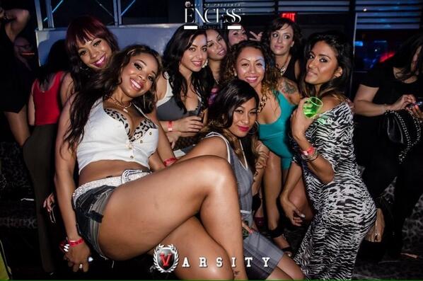ezeent's tweet photo. Recap of #ExcessMondays Last Week

Nothing but the best in south beach

TONIGHT @BIRDMAN5STAR + #YMCMB + RichGang http://t.co/P84XNLD86U