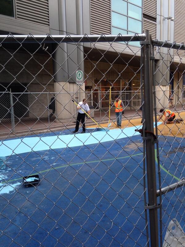 BrandonC_91's tweet image. “@RyersonProblem: $25,000 to paint and how much to remove ? #tuitiongrabbers #RyersonProblems http://t.co/ZNghd1Jeyo” WOWWW