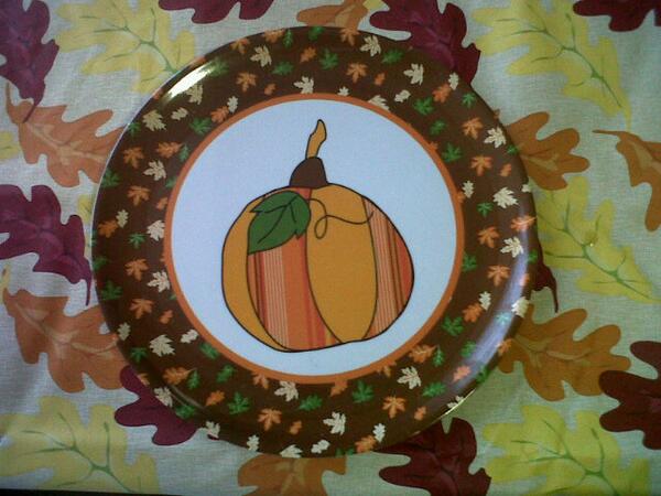 _TheAlexa's tweet image. This looks so sweet, doesn&apos;t it? Ahhh, #FallingInFall!!! :-D