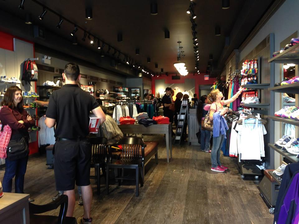 new balance store danforth