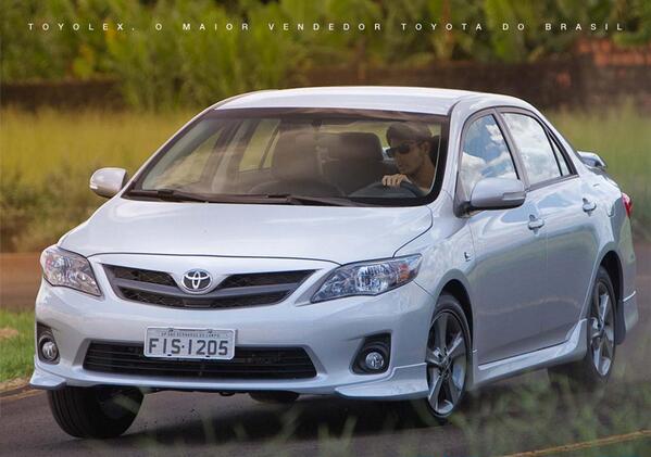 Toyolex's tweet photo. Porque de #Corolla é outra coisa! ;) http://t.co/5RauhCpAba