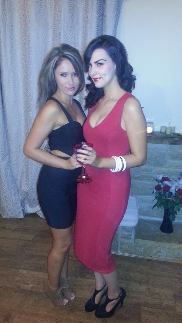 kimbo252's tweet photo. Love this piccy. Me and @RUnderwoood23 http://t.co/WJpFoL7M0e