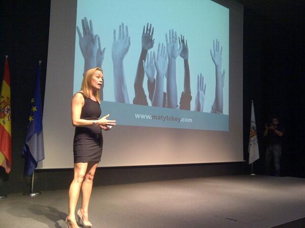 juanluismartinc's tweet photo. "Esto no es una conferencia" así se titula el evento en el que estamos participando. http://t.co/qySNcUW574