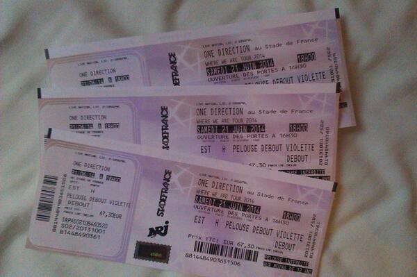 cupcakes_biebs's tweet photo. ON VA VOIR NOS BÉBÉS ! <3 @tattoosofluke @_itsMarine http://t.co/0vc5vampum