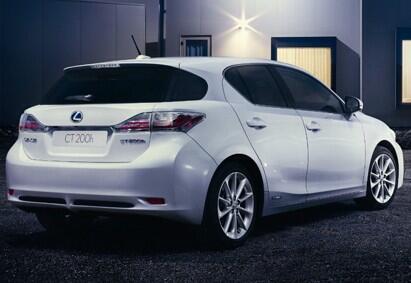 Ashleyb_187's tweet image. Beautiful drive home in my #White #C200h #Lexus #NewCar #ThePursuitofPerfectionIsNoLongerOn