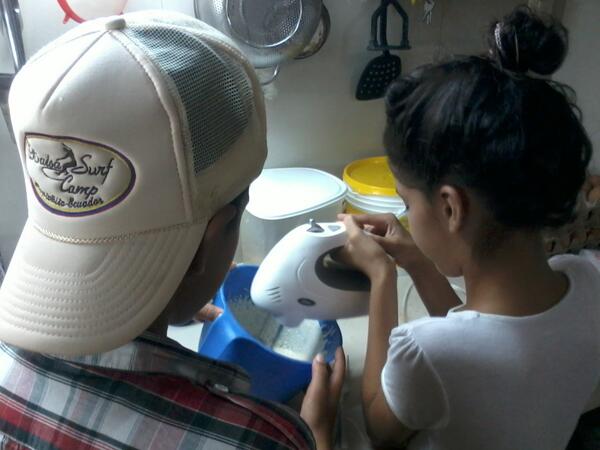 Cake! Melanies bday :)