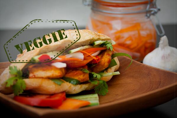 BanhMistation's tweet photo. today is the World Vegetarian Day #veggie #banhmitofu #banhmistation #theresnobetterlunchintown http://t.co/08Y3CaWZPS