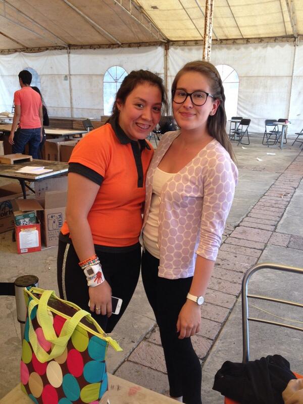 AnahuacSur's tweet photo. #BrigadaXMéxico Ellas juntaron $4000 http://t.co/XHzM46pQMz