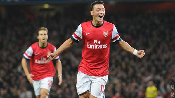 Arsenal's tweet photo. David on @MesutOzil1088 "For his ability, vision and his influence on both goals" #AFCvNAP http://t.co/0ze9neqGX4