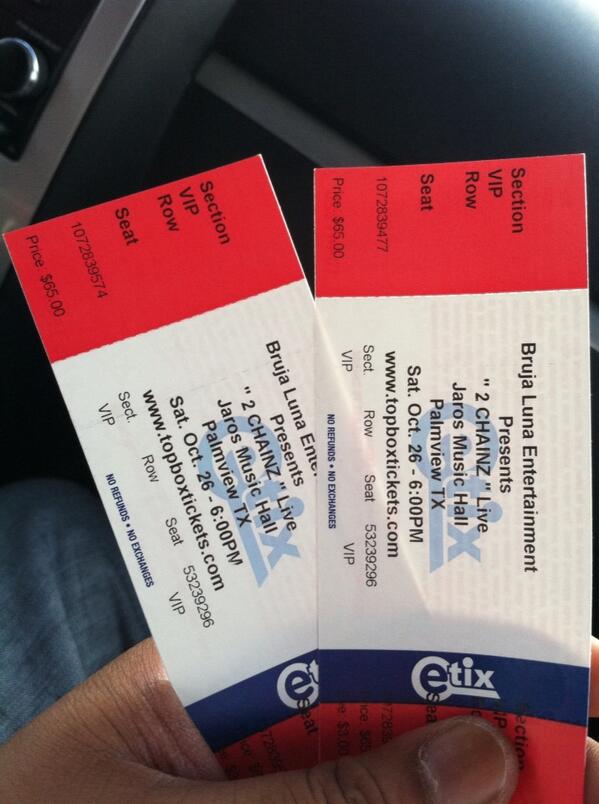 DodgeNikka14's tweet photo. That's How we Dooooo!!!$$ Oct 26 ... V.I.P .. 2Chainz here we come !!!!! http://t.co/wJ7xYwaV7I