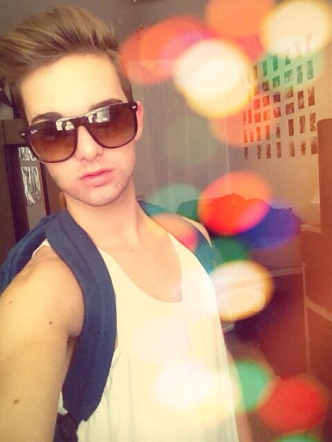 Peyton_Miller's tweet image. This is my "id rather nap then go to class" face #tiredhuman