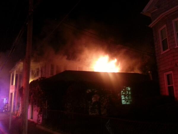 ajdepina's tweet photo. Dinging fire in west warwick http://t.co/7vBajxPow7