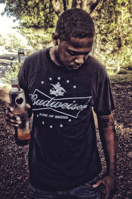 LadiesLuvPaper's tweet photo. Happy birthday to me .... http://t.co/6EfMDC3a7F