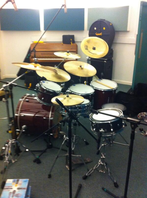 BandElements's tweet photo. Guess who's been recording..... http://t.co/TpHEg2T67k