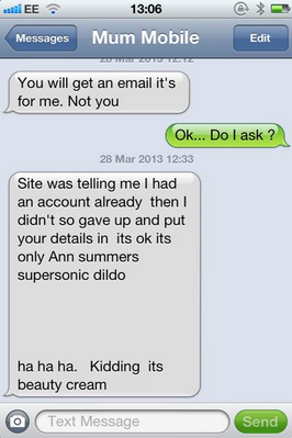 ChataApp's tweet image. Via Chata for Iphone itun.es/gb/LZCBL.i That would be awkward!