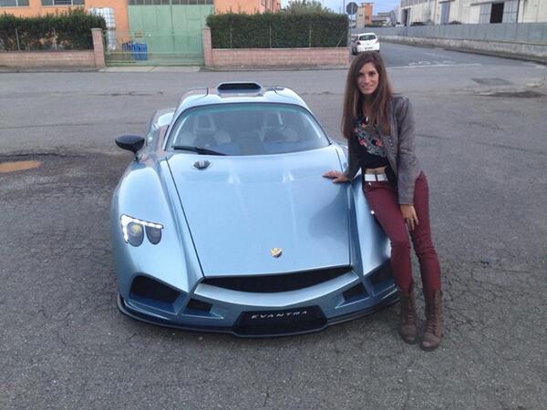 CyndieAllemann's tweet photo. Shooting #AuftragAuto with @SPORT1 in #Italy... Getting to drive some pretty cool cars :-) #Eventra http://t.co/SlM8YE3GVV