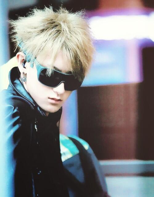 hanadeulsel's tweet photo. #ThingsToDoThisSemBreak Fangirling for EXO. ♥♥♥ Nothing else. Hihi.
Hi there Tao! Looks like an anime! http://t.co/Yjn3r9KfZq