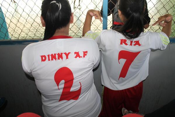 andiola1123's tweet photo. "@Ria_SIF: ongah fc http://t.co/qmve96OMgl" dik teapai jua ;;)