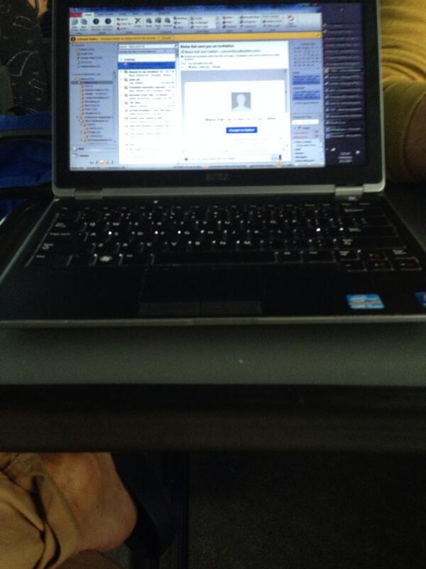 BowTieFriday's tweet photo. Trips to see family #alwaysworthit #mobileoffice http://t.co/yWDVrpX5U6