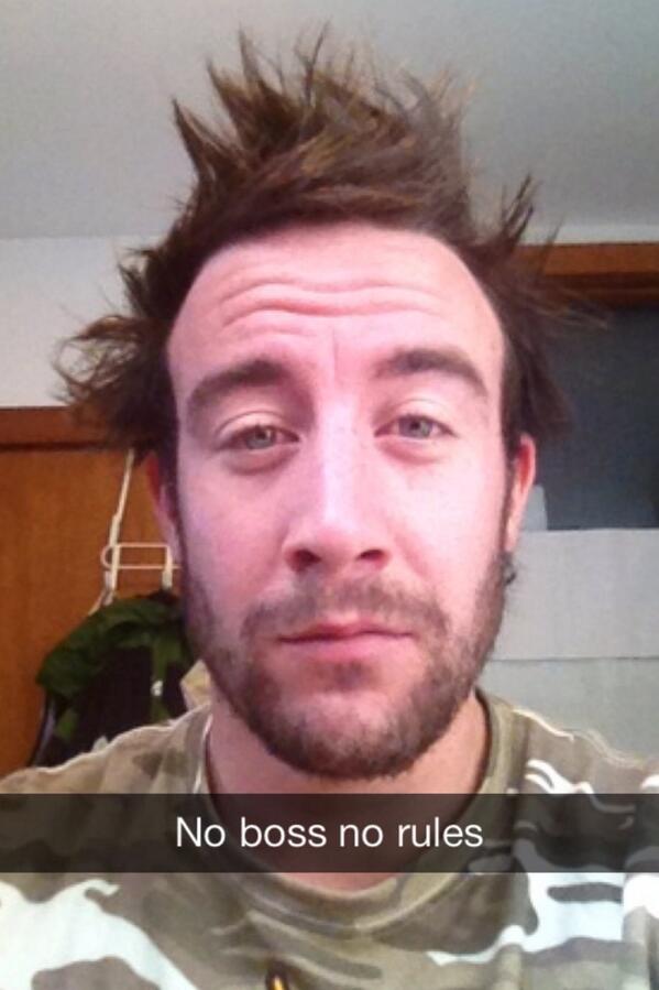 EastBru's tweet image. No boss no rules #officelife #bossisgone #editinglab #awesomehair
