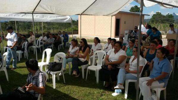 Fundacafe's tweet photo. Fundación en plena inauguracion de la bodega en el Materno Infantil en Corquin, Copan. MISION CUMPLIDA. http://t.co/IWrrKdYTH7