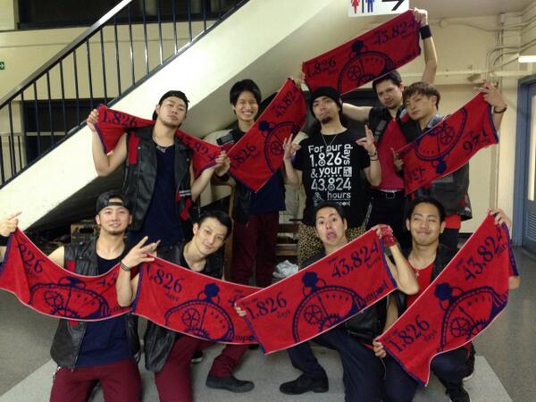 Charlie0118_jpn's tweet image. 昨日、今日とflumpoolさんの武道館LIVEでバックダンサーとして出演してきました☆
お客さんの盛り上がりも凄くて、本当に最高でした(^-^)
ありがとうございましたm(__)m
flumpoolさん５周年おめでとうございます☆