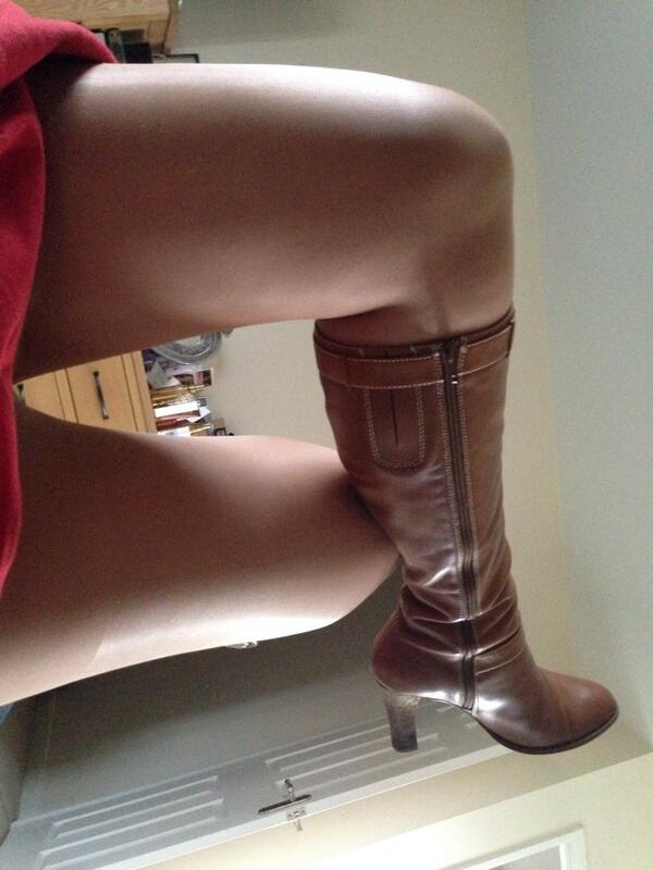 nylonbondage's tweet photo. And one more. Kx #tights http://t.co/9s5XiYE9ZH