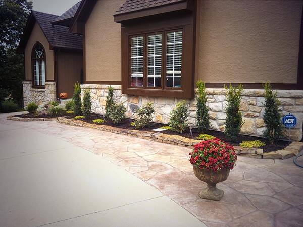 Messenger's Lawn tweet media