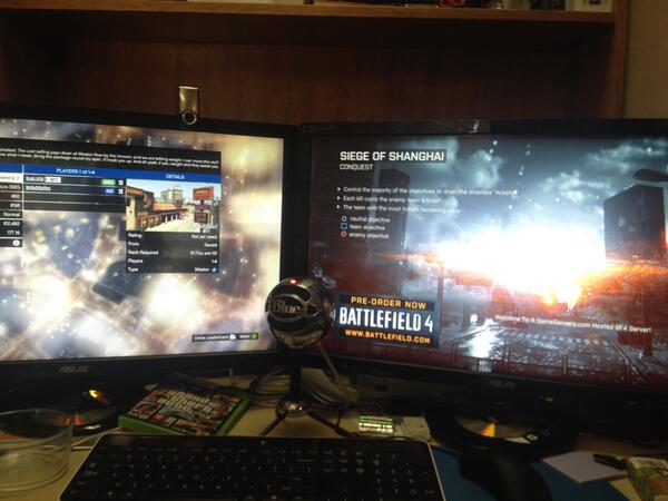 NoahJ456's tweet photo. WHAT DO I PLAY?! :( #GTAOnline #BF4beta http://t.co/J49xfXWdBk