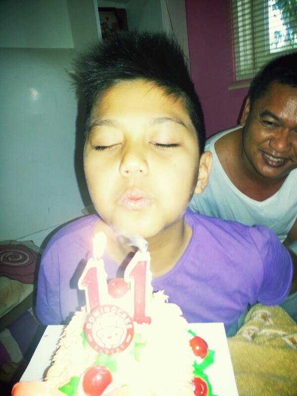 febysujana's tweet photo. Happy birthday our lovely son jadi anak sholeh berguna bagi bangsa agamadan negara @rakhands @kirnadews @FebbySujana http://t.co/FCpGVDKUzt