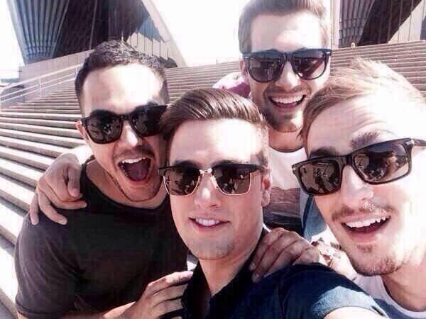 caringsheeran's tweet image. THEY
ARE
SERIOUSLY
THE
BEST
IDOLS
WE
COULD
ASK
FOR! 
♥
#PCAforBigTimeRush