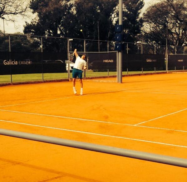 El saque de <a href="/JPVarsky/">JPVarsky</a> <a href="/VarskySports/">Varsky Sports</a>