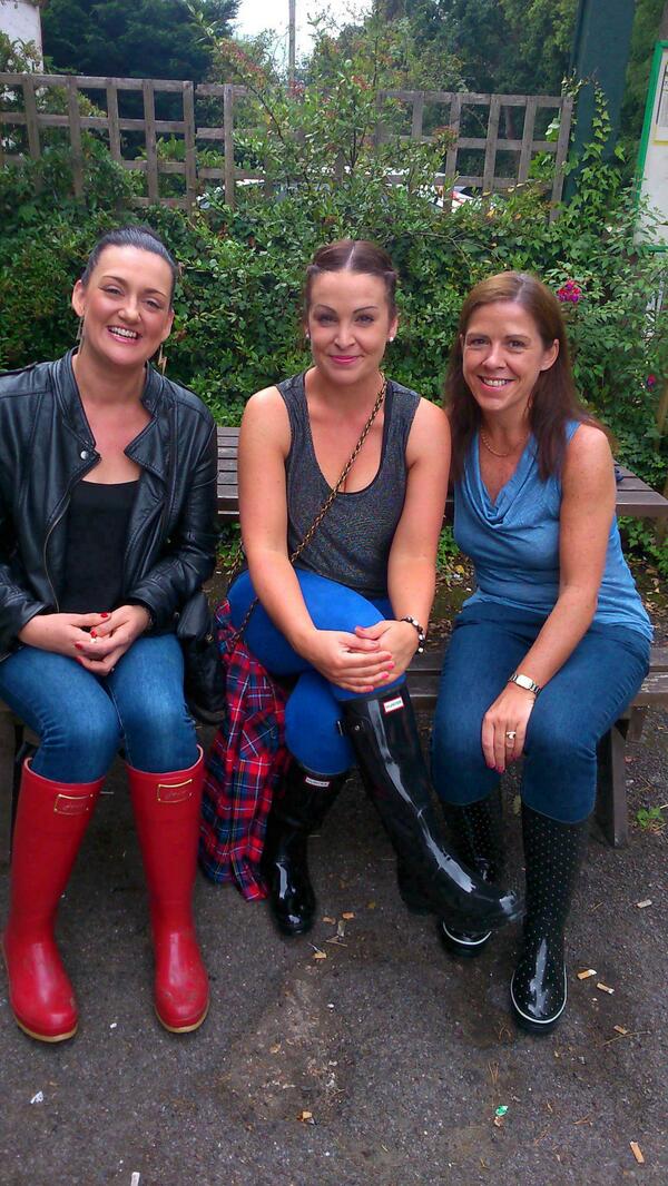 rlbloxham's tweet photo. Waiting patiently for the pub to open. http://t.co/SJlAcHvJmU