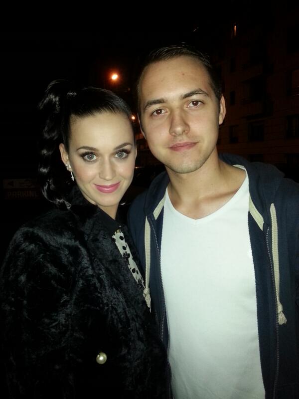 KPerry_fans's tweet image. Katy and me... I can't breathe... I'm gonna die...