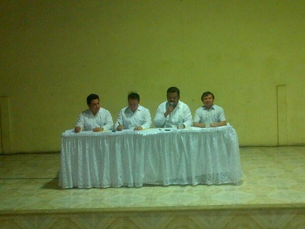 INDERMYUC's tweet photo. RT"@alberto_basulto: Sesión del COPLADEMUN de #Kanasin @carlospavonf @CarlosAndradeKN @INDERMYUC http://t.co/lzYf42BtHb"