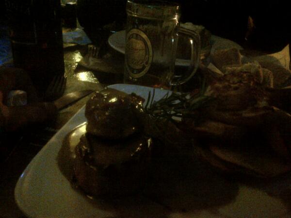 Lauchogeno's tweet photo. @luconti2 nos casamos d comer literalment http://t.co/Pux0lE1fai