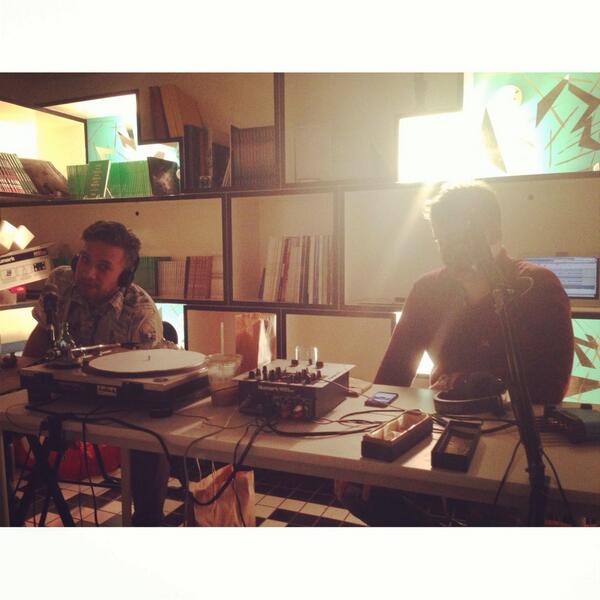 emmettshine's tweet image. #knowwave we on the air!!! @lolanewyork @RealZooted #simonez know-wave.com