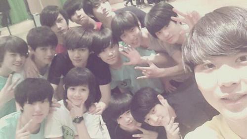 PledisEntRP's tweet photo. Seventeen for @kaeunie_ :D http://t.co/oi5wjgXw10