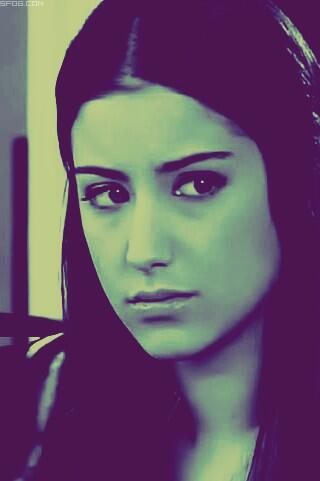 sms301's tweet image. أهـ يآضيمَ ألمواًجع والسنين
ماورى دربُ الهياًم إلا التعب
وأهـ ياقلبٍ سرى فيه ، الحنين
كَيف غربني وأنا وسط العرب✋