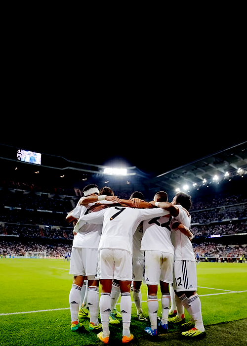 M0tivacionesF's tweet photo. RT si estás orgulloso del Real Madrid gane o pierda. http://t.co/OZfVWeCRR5
