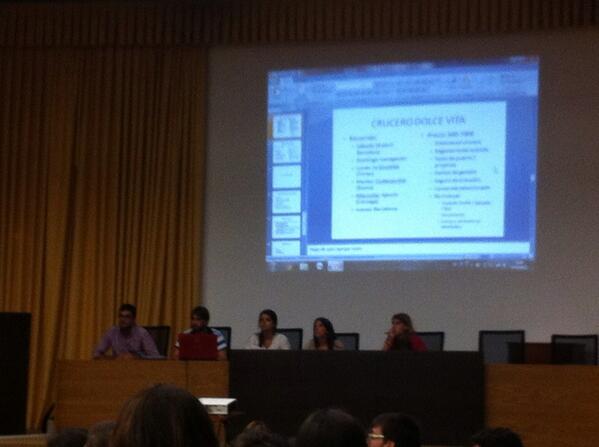 MaiteLDeLaRosa's tweet photo. Toma organizadores guapos @Elenav93 @javilocoperdio @marta1193 @ana_alons http://t.co/Fbv9QmdO66