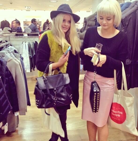 Chloe_Savage's tweet photo. Clearly struggling. Too much shit to carry. Harvey Nichols aw13 fashion show @HN_Leeds #topshoppersonalshopping http://t.co/h1Yxmr2nQb