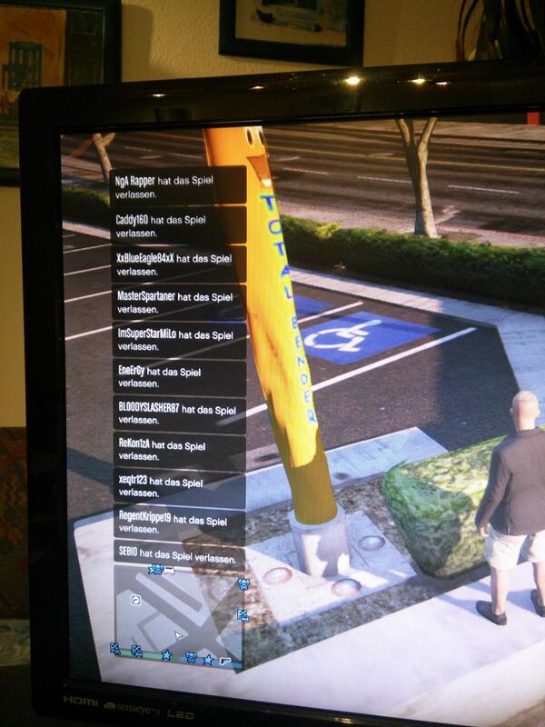 diekuhisda's tweet photo. @RockstarGames Why the hell is it impossible to play with my friend at the same internet connection? WTF R* http://t.co/2bSQHcxWCH